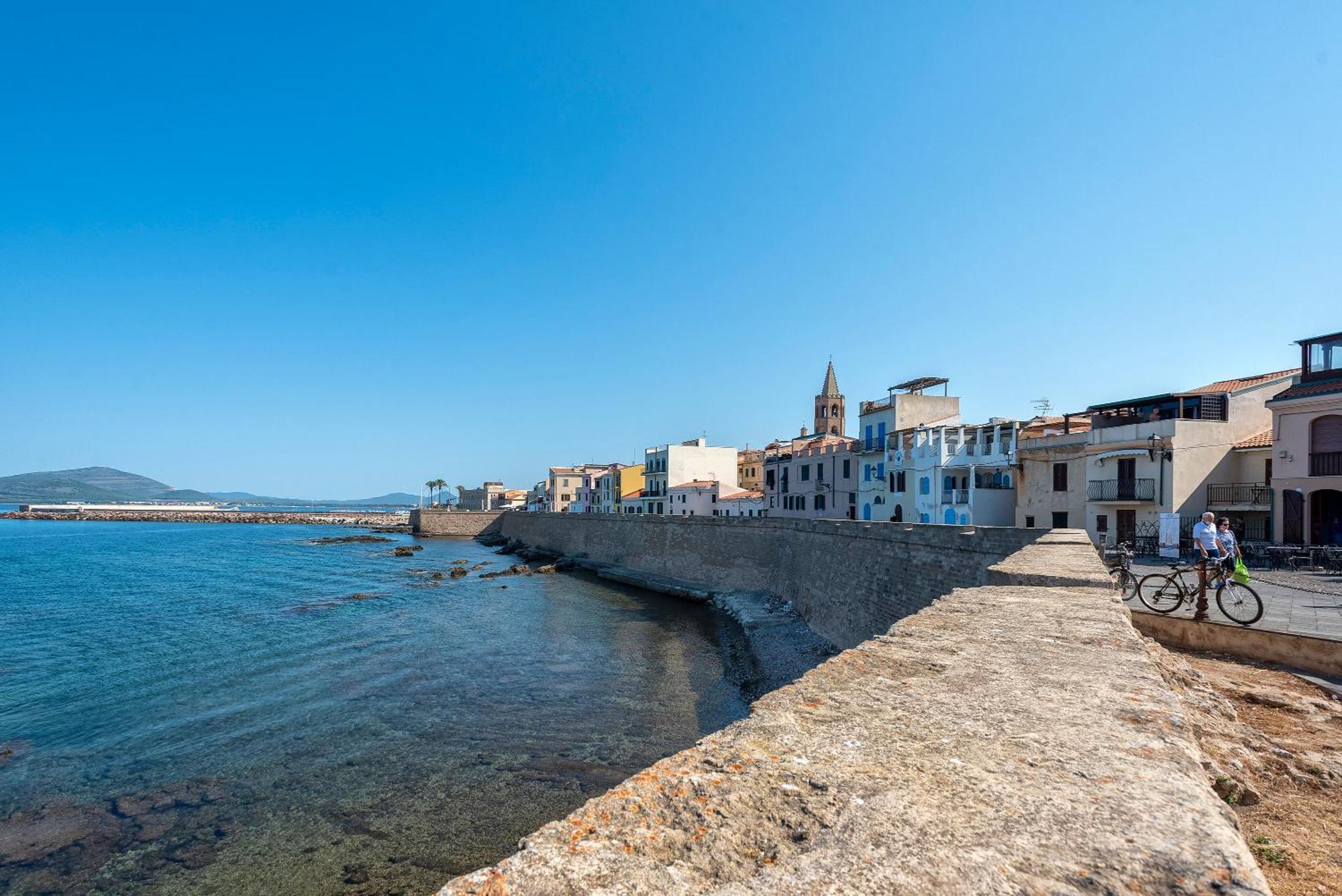 Carlo Alberto Apartment, Alghero Old Town, Near The Beach Екстериор снимка